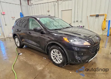 2021 Ford Escape Se z USA, uszkodzony, nr VIN 1FMCU9G66MUA19792